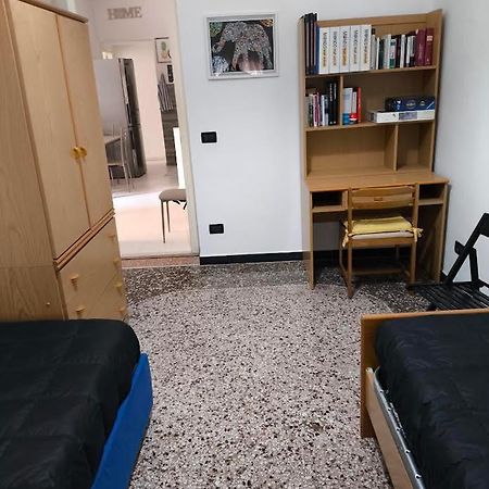 Appartamento In Centro Генуя Екстер'єр фото