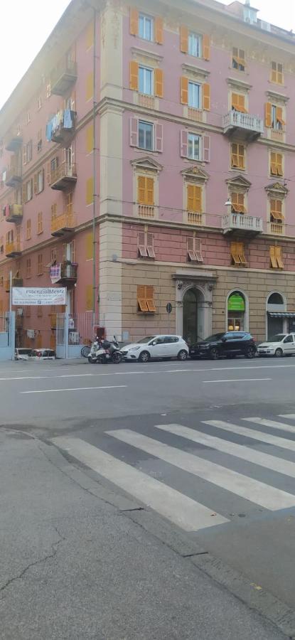 Appartamento In Centro Генуя Екстер'єр фото
